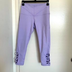 Zella lilac purple Capri side cut out leggings